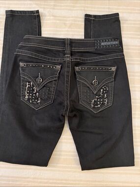Affliction “Raquel” Black Skinny Jeans with Studded Back Pockets like new!